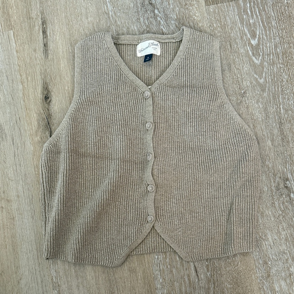 Universal Thread Taupe Ribbed Button-Front Sweater Vest